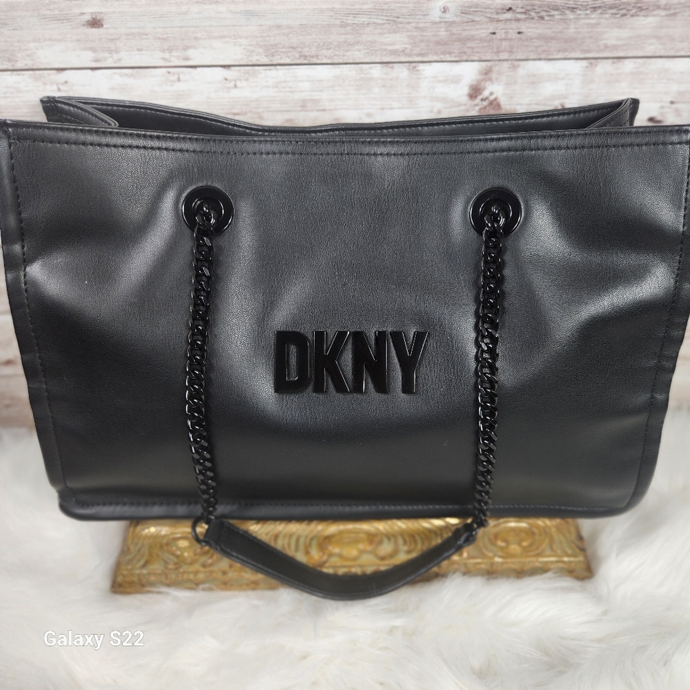 DKNY, Black Handbag Tote - Picture 12 of 13